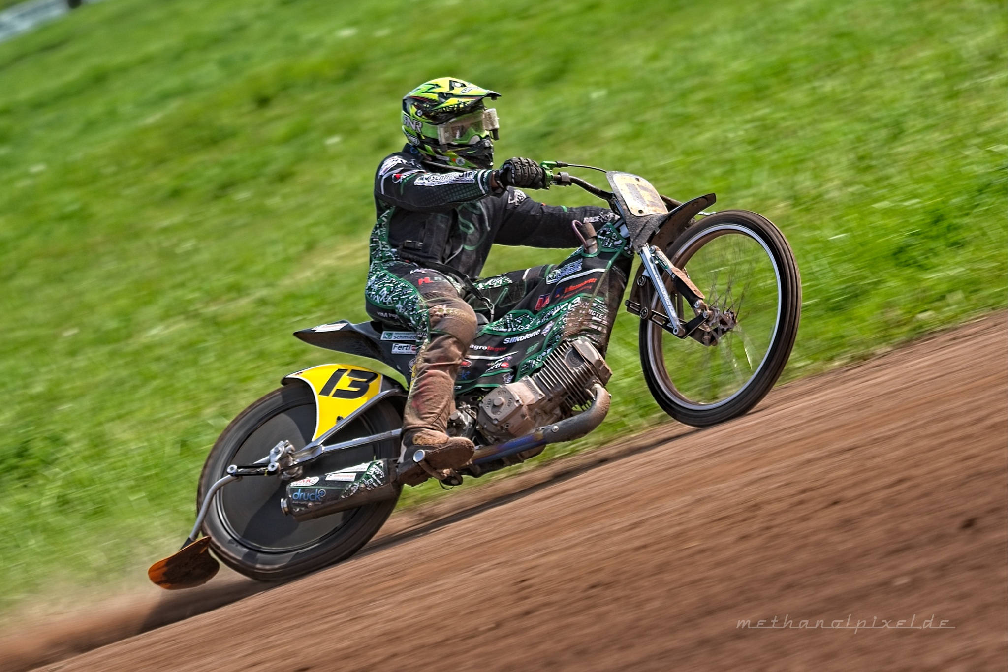 ILCE 7M4   A7404898 2048